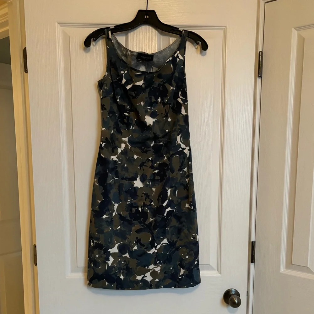 PIAZZA SEMPIONE Sleeveless Navy and Green Floral Leaves Print Dress - Picture 2 of 14